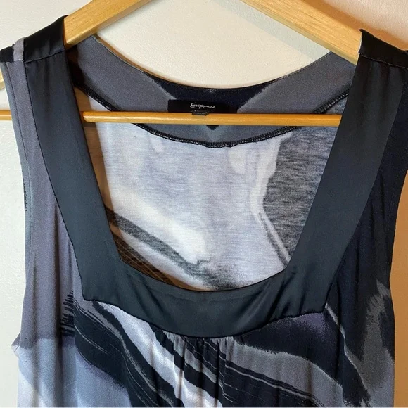 EXPRESS Square Neck Midi Dress - Picture 4 of 9